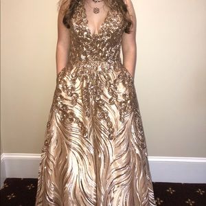 Jovanni Gold dress
